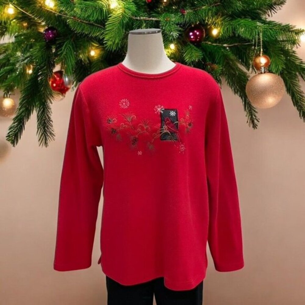 Red Cardinal Christmas Sweater M Embroidered Festive Holiday Winter Birds Cozy